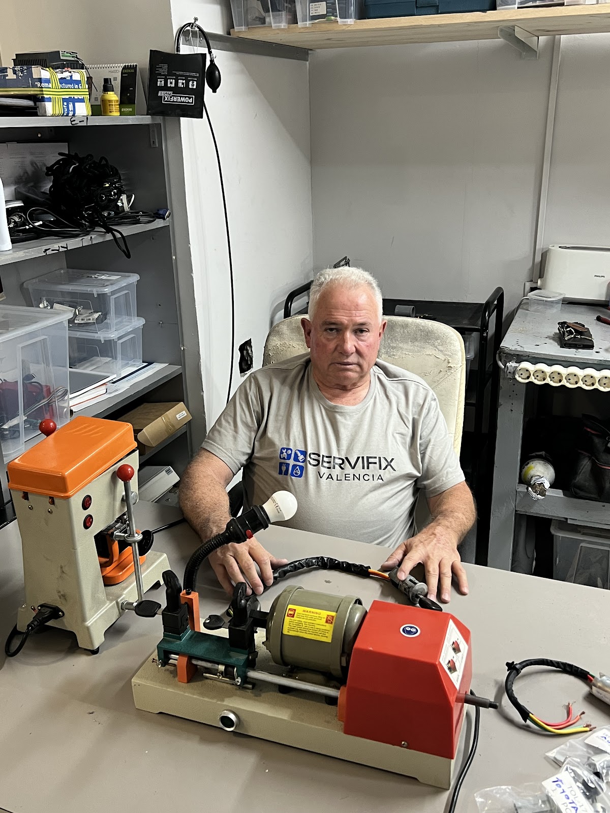 Servifix Electricistas y Cerrajeros Valencia 24h (Valencia, Comunidad Valenciana)