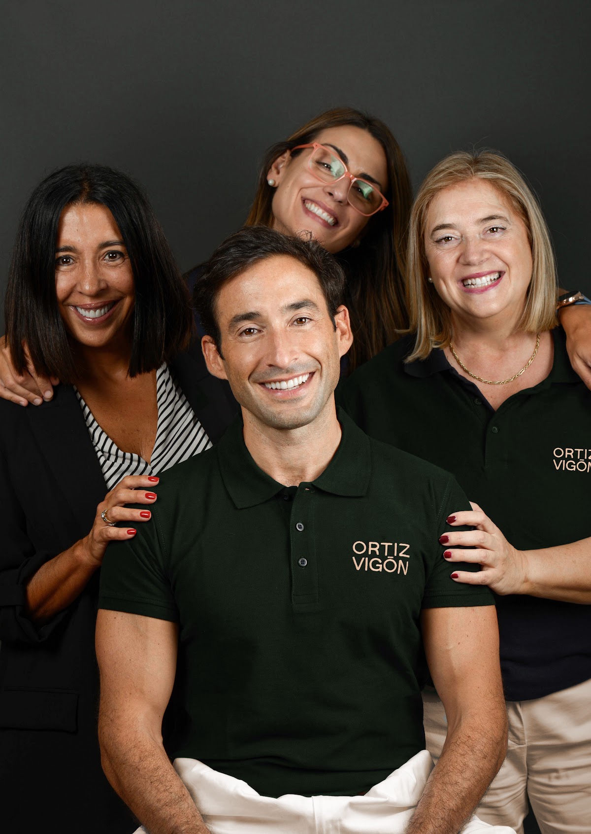 Clínica Dental Ortiz-Vigón | Especialistas en implantes dentales Bilbao · Dentista