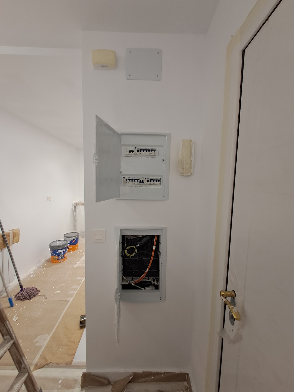 Instalaciones Electricas MURZAL SL. B-75455725 en Zaragoza, Aragón - Electricista 24h