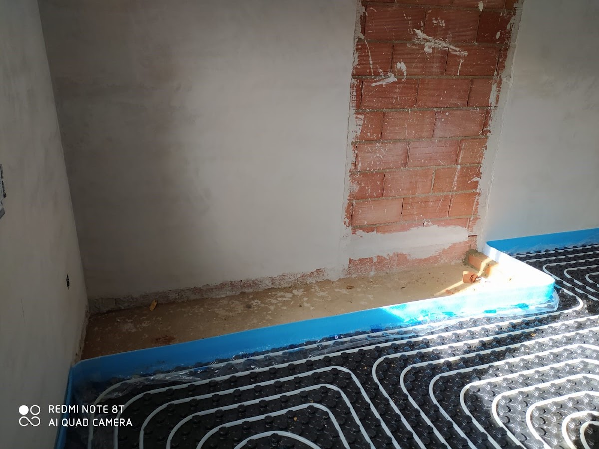 FONTANEROS BILBAO 24 HORAS · Fontanero urgente