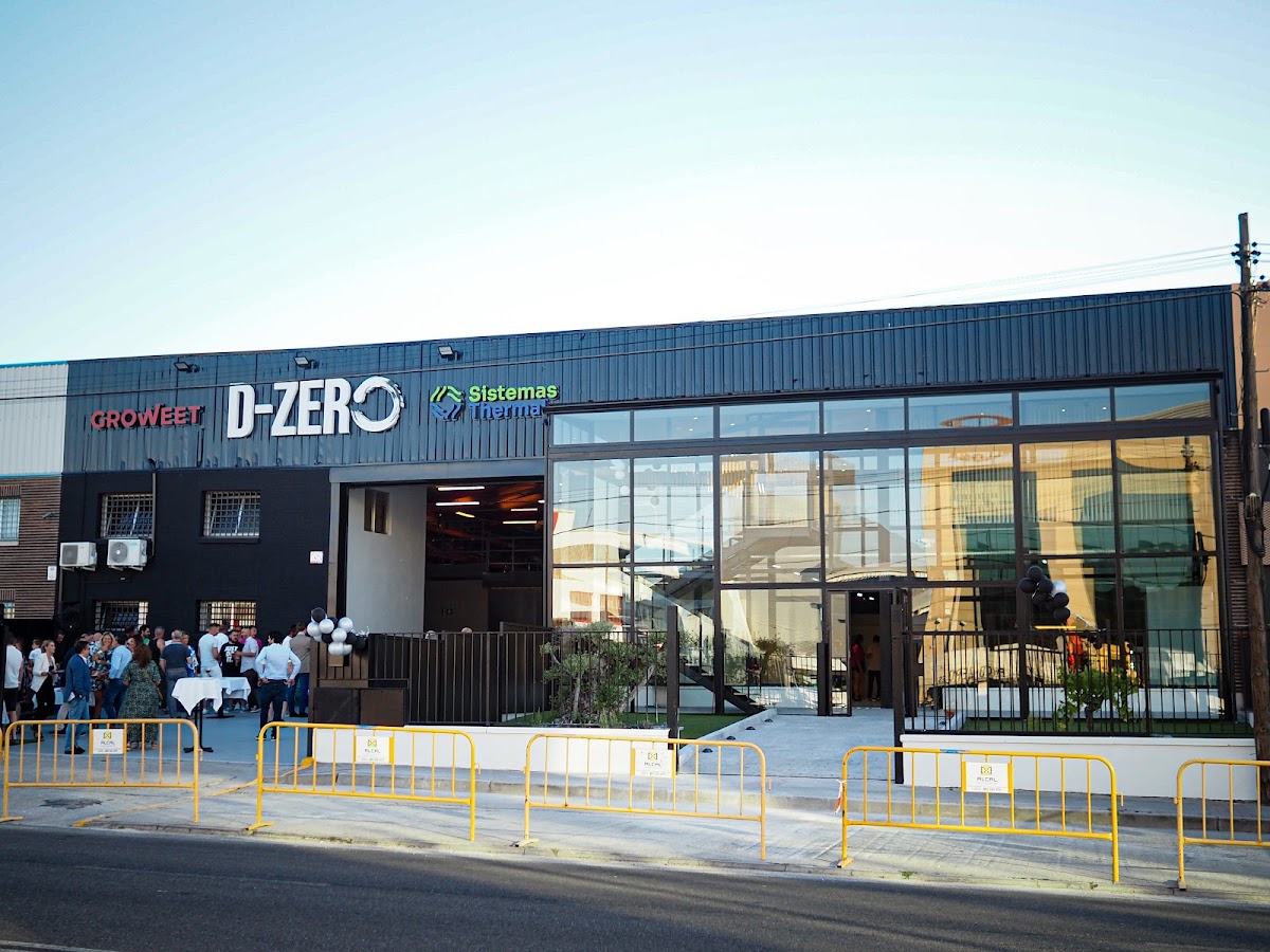 Albañil: D-ZERO CONSTRUCCIONES (Valladolid, Castilla y León)