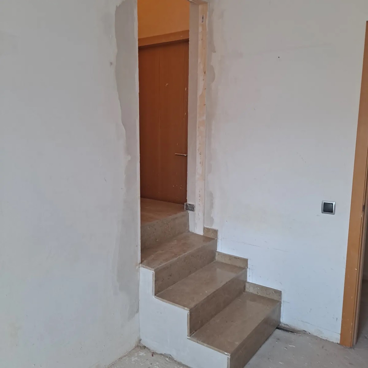 Albañil: AR Reformas y Trabajos de Albañilería (Girona, Catalunya)