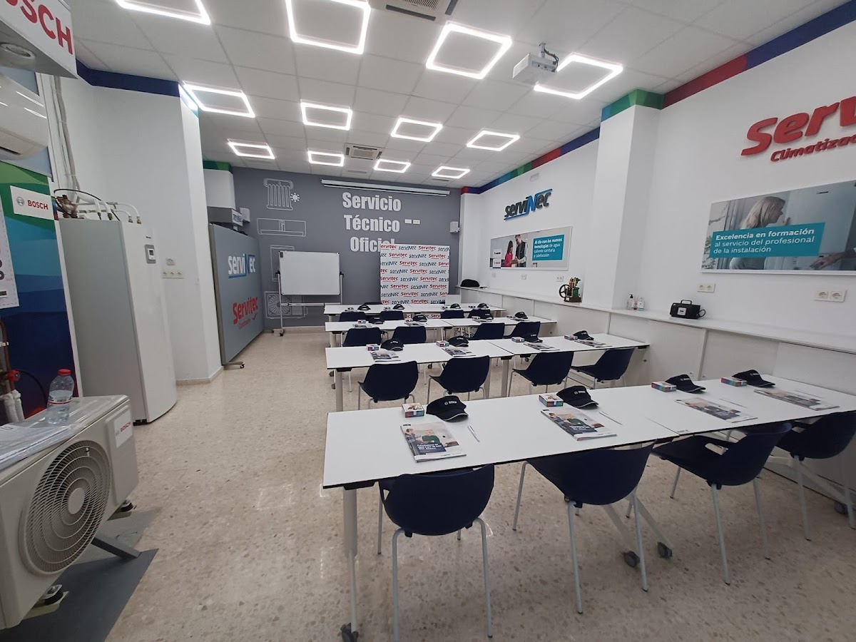 Servinec Málaga | Reparación e instalación de calderas, calentadores, termos, aerotermia y placas solares.