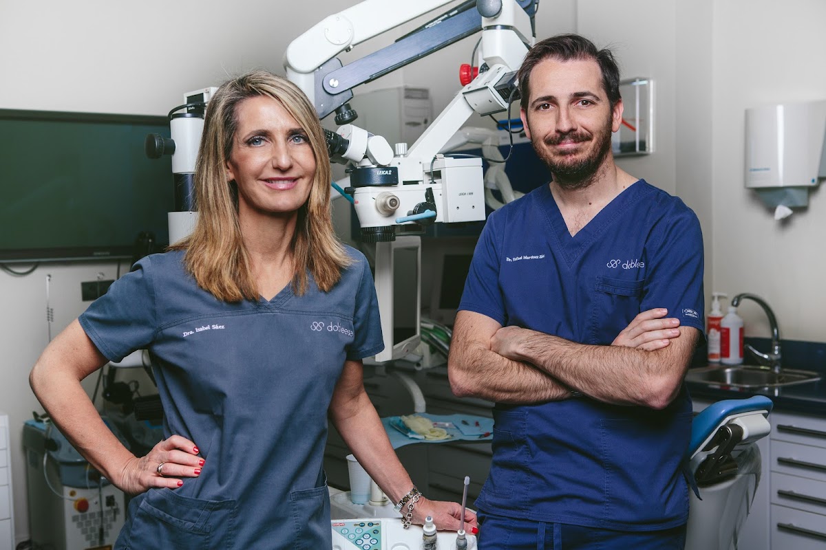 Clínica Dental Dobleese - Dentista en Sevilla (Sevilla, Andalucía)