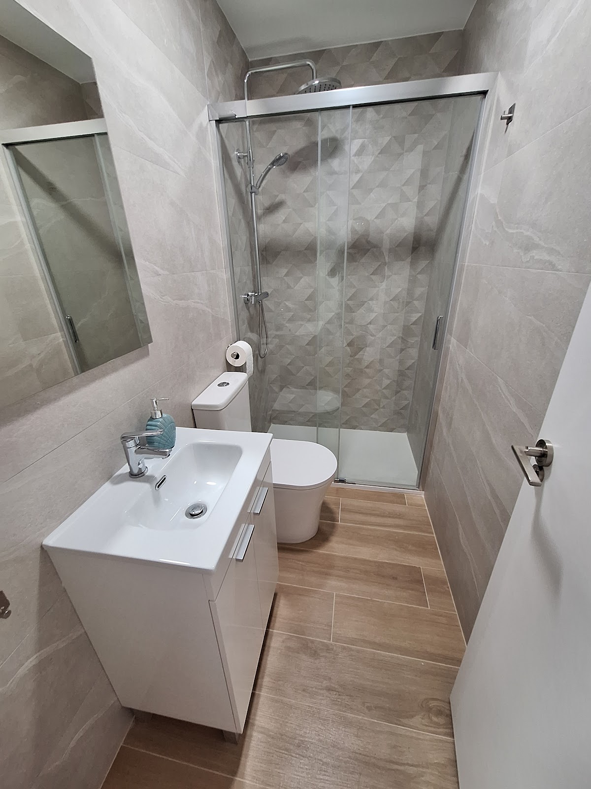 REFORMAS VALENCIA MyJ (València, Comunidad Valenciana)