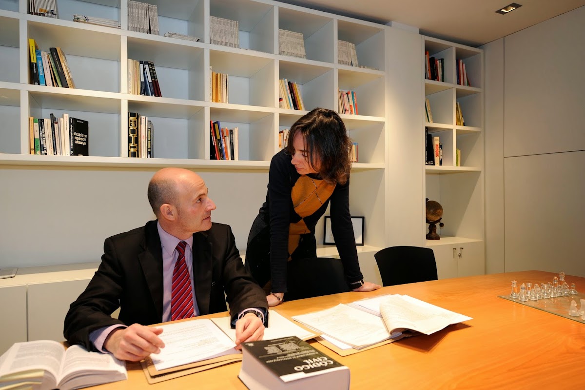 Bufet Ferrer-Flores Advocats · Abogado de familia en Girona, Catalunya