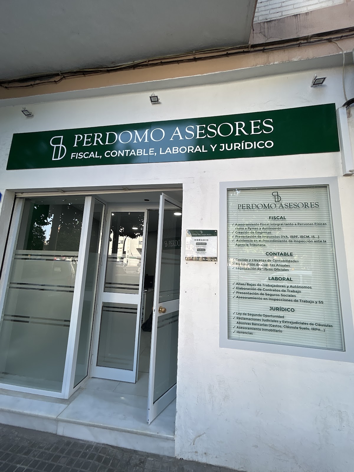 Asesoría Fiscal, Laboral y Contable en Sevilla | Perdomo Asesores