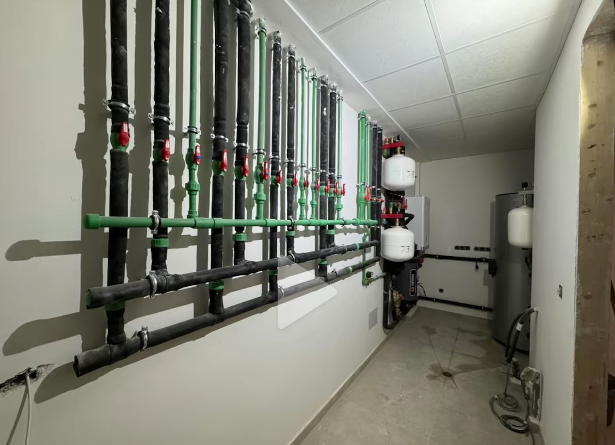 FIXPRO GIRONA Instalaciones y reparaciones Electricidad y fontanería - Albañil